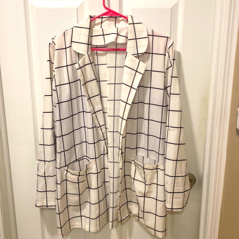 Black and white window pane blazer